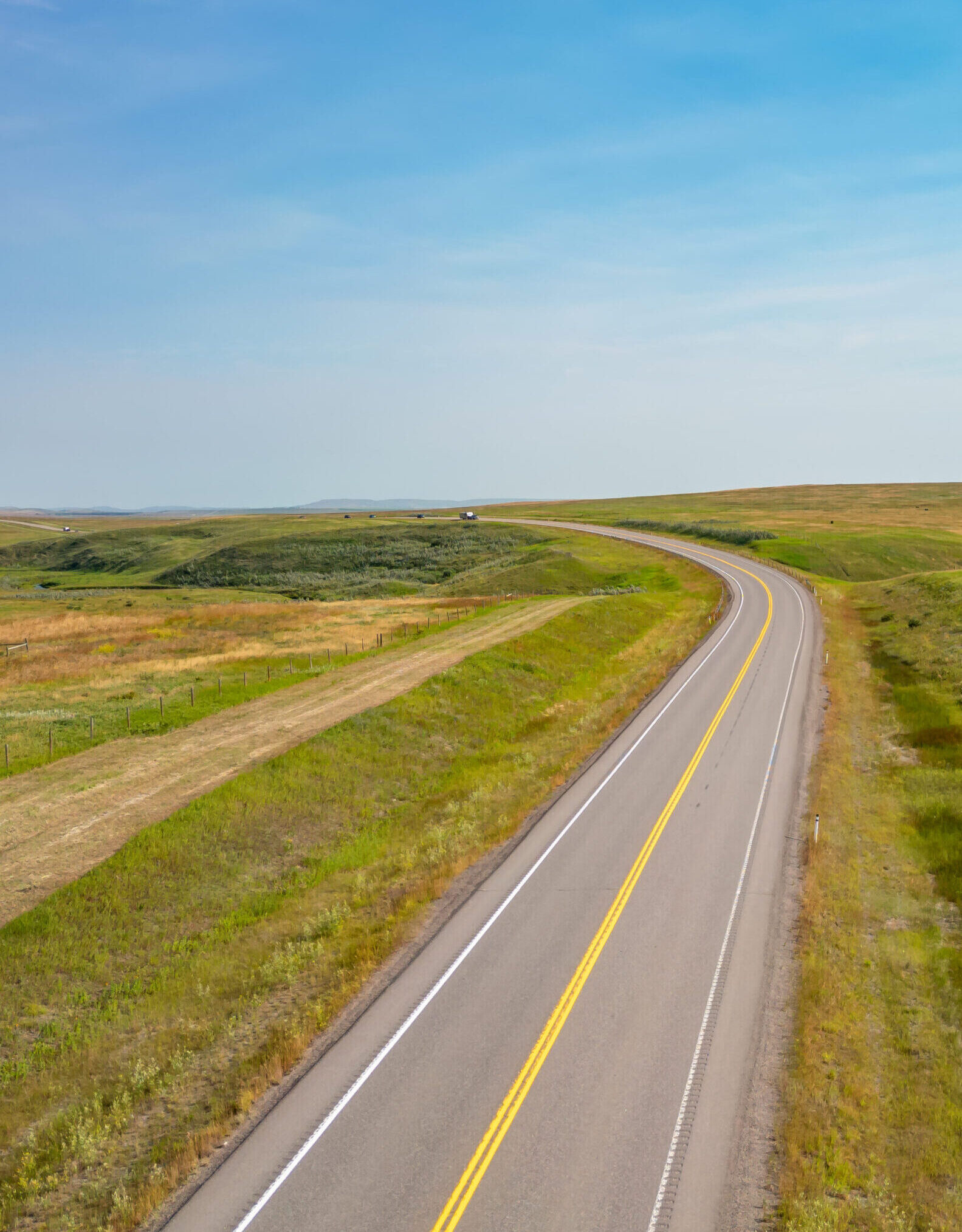 transporting goods in Saskatchewan with transport trucks